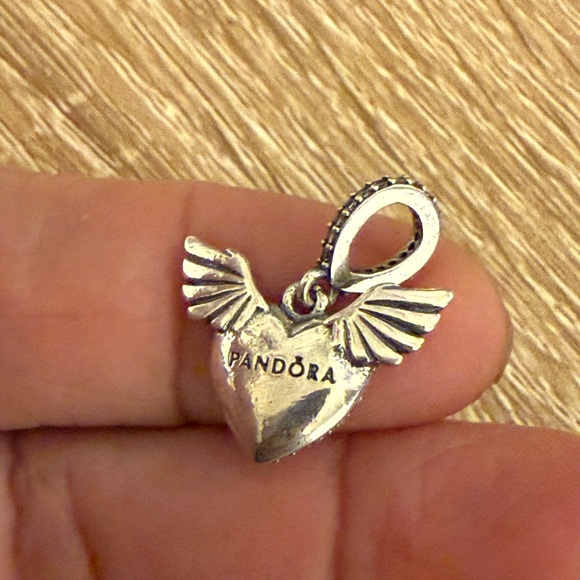 Pandora Silver Heart Wing Charm - Picture 6 of 6